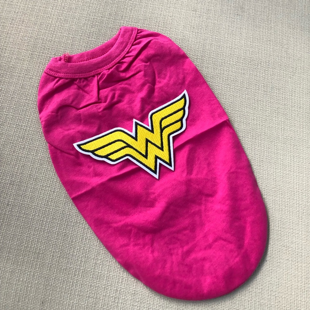 Woman wonder pink dog cat small tshirt sweet comic dc hero girly logo